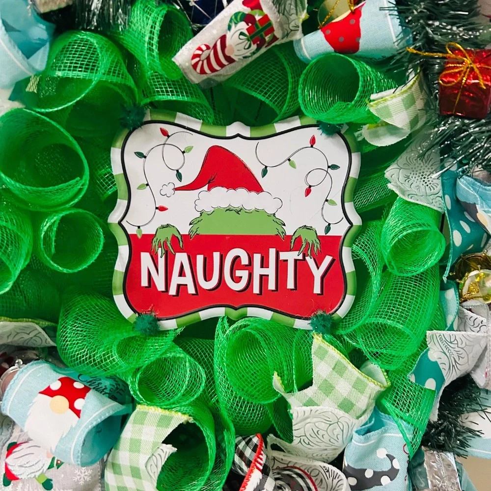 Christmas wreath/nauty